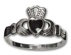 Claddagh Zilveren Ring met onyx