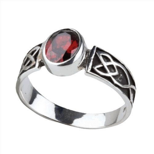 Zilveren keltische knoop ring met zirkonia(R154)